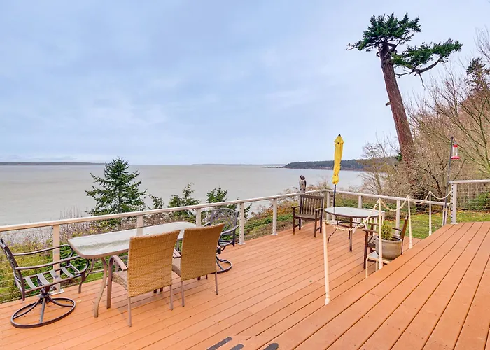 Uninterrupted Water Views! Whidbey Island Getaway
