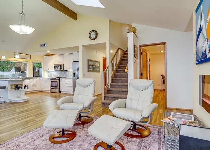 Uninterrupted Water Views! Whidbey Island Getaway